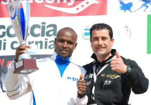 Michele Stellon con il vincitore della maratonina 2015