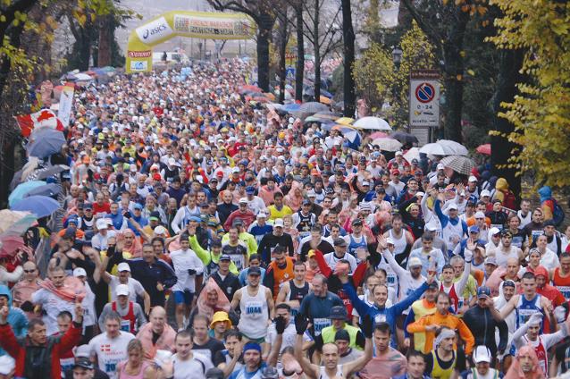 Spettacolo assicurato alla XXVIII Maratona di Firenze