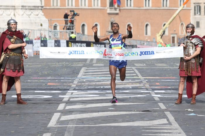 Maratona di Roma tra festa e record